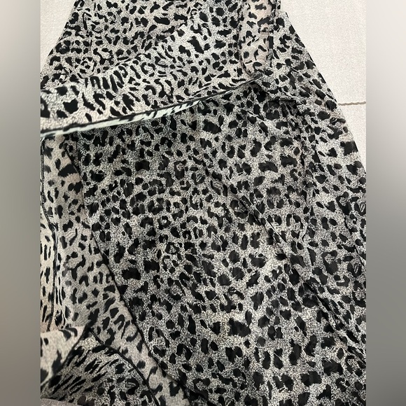 ❤️2/$50❤️[XXL]Feathers Boutique Leopard Print Women's Tank Blouse - Picture 3 of 7
